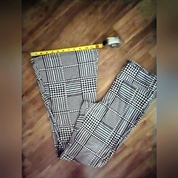 Women's Leggings STRETCH Comfy Cozy Soft NWOT - Picture 9 of 12